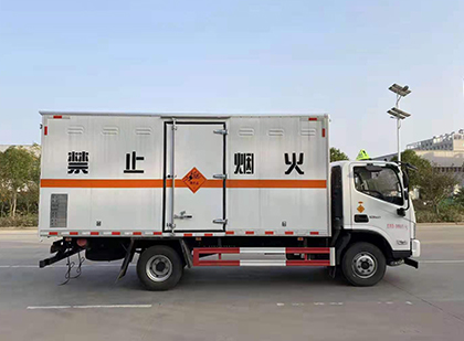 胶州爆破器材运输车