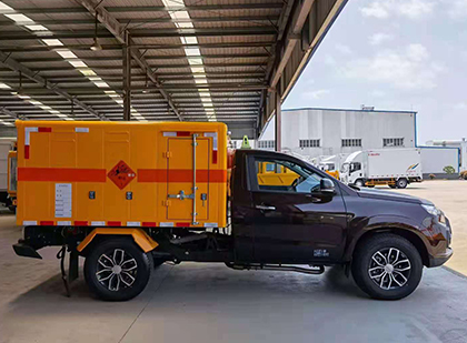 胶州爆破器材运输车